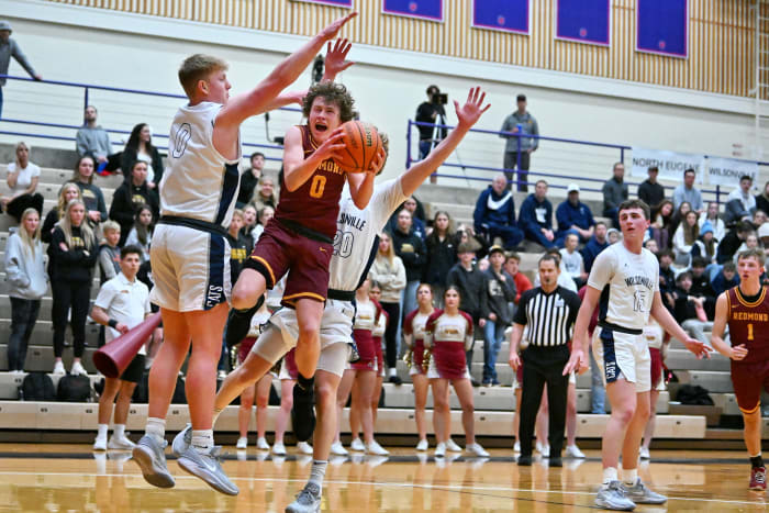 a Wilsonville Redmond 5A Oregon boys basketball quarterfinal 2024 Leon Neuschwander 43